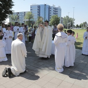 Svetkovina Tijelova i tijelovska procesija u župi bl. Ivana Merza Zagreb – Špansko